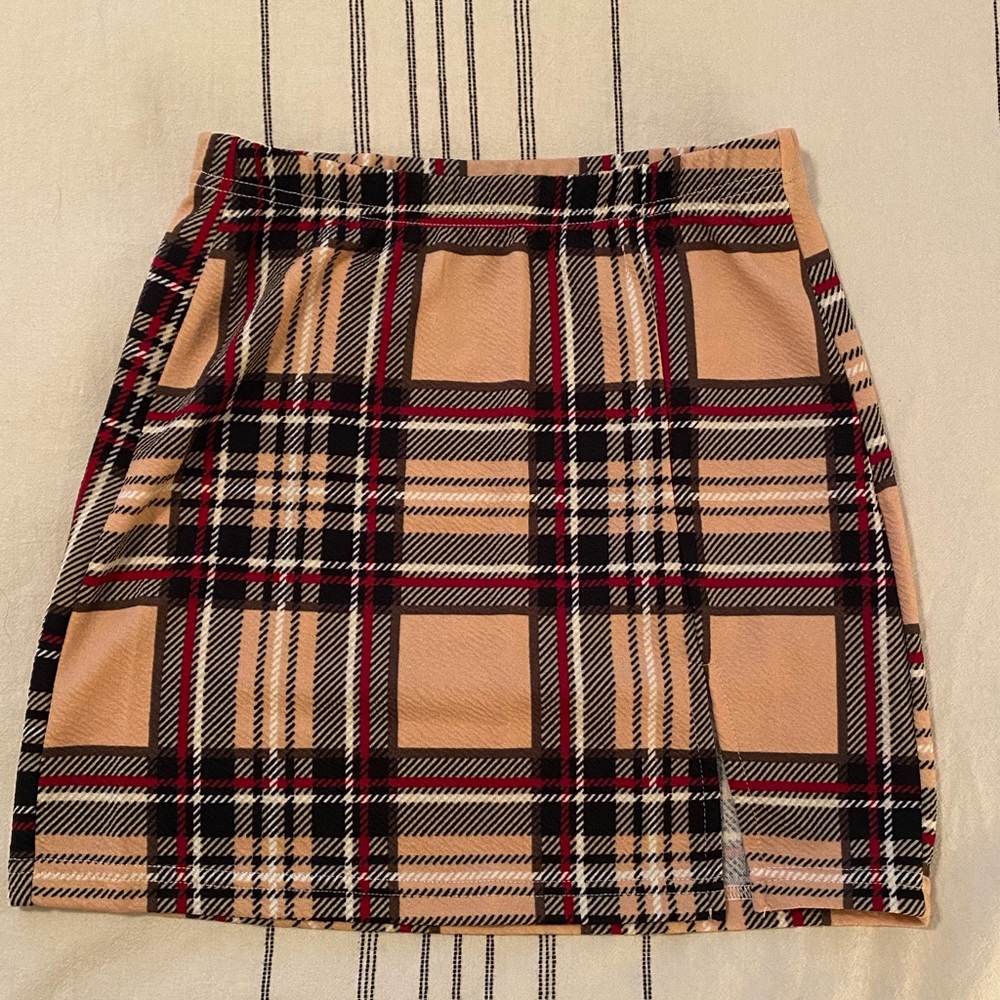 A-line plaid skirt